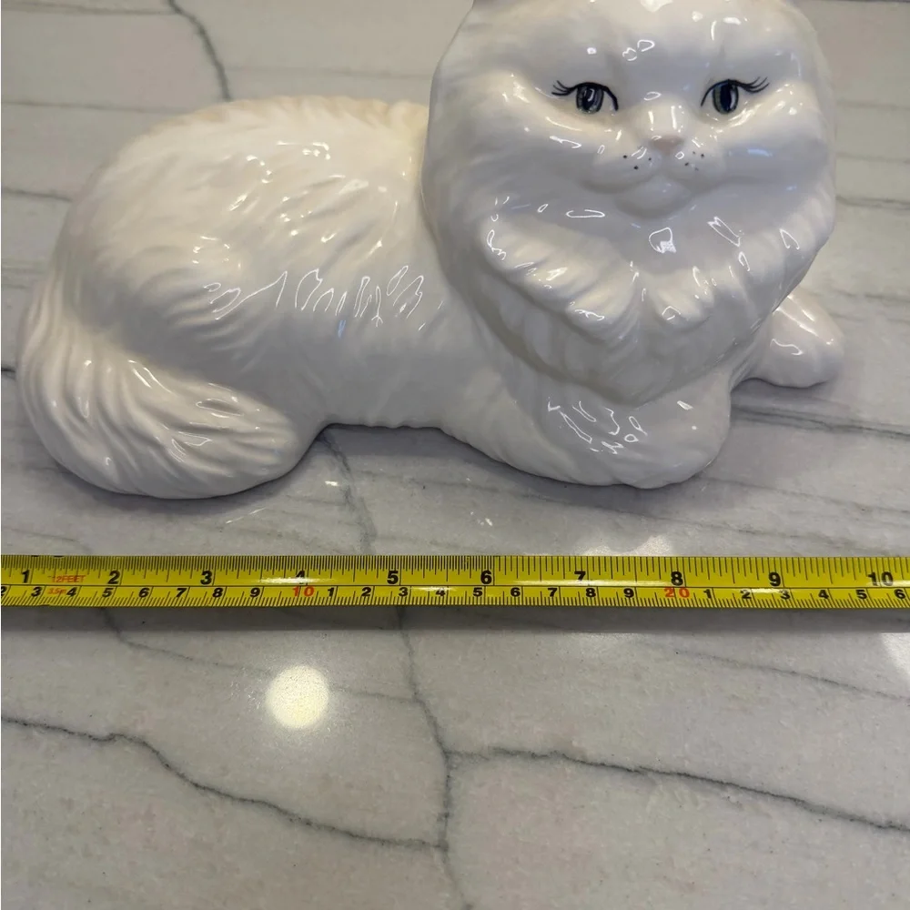 Vintage White Ceramic Cat Figurine - Picture 2 of 4